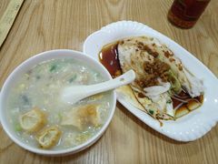 -三身人金新肠粉(丹霞店)