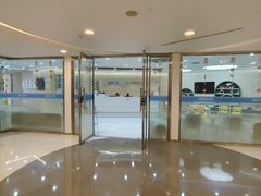 -瑞尔齿科(南京东路名人诊所)