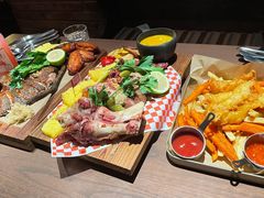 -鹿萤季·营地小馆(皇后公园店)