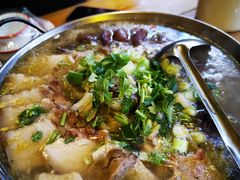 -闯关东东北农家菜(崂山石老人店)