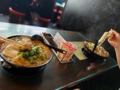 -星林居酸辣米线餐厅