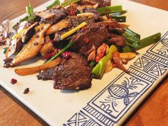 -云海肴·汽锅鸡·云南菜(天山百盛优客店)