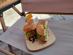吞拿鱼船长-Catch Bagel(芳草地店)