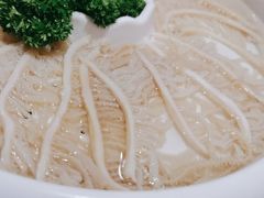 -巴国妹子毛肚火锅(蓝光悦城店)