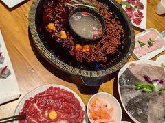 -城墙拐拐火锅(三峡广场黑金冠店)