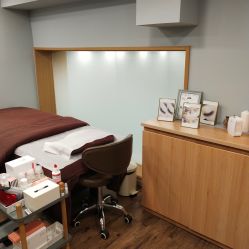 -摩睫+皮肤管理·科学美容中心