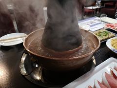 -楼外楼大刀肉传统火锅居(繁荣路店)