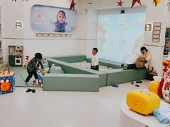 -龙格亲子游泳·水育早教运动中心(绿宝中心)
