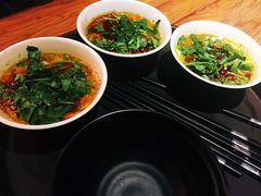特色酸辣粉小料-万记麻辣烫国展总店