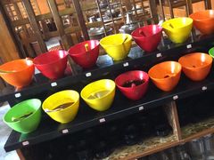 -果松木炭酸菜铜火锅·外婆参鸡汤