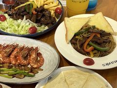 -Thanks美式餐厅(汉堡咖啡店)