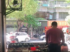 -皮蛋弟砂锅店(总店)