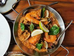 西班牙风情海鲜饭-Brut Eatery Wine Bar & Restaurant (建国东路店)