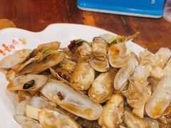 -老东镇啤酒屋海鲜加工·蒸汽海鲜·海鲜烧烤(台东店)