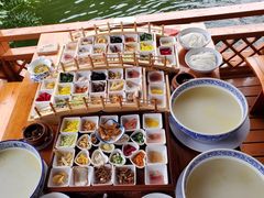 -香麒园·过桥米线·南湖雅宴