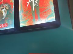-荒岛实景沉浸密室(江汉路1店)