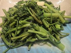 -潮界(LU·ONE凯德晶萃广场店)