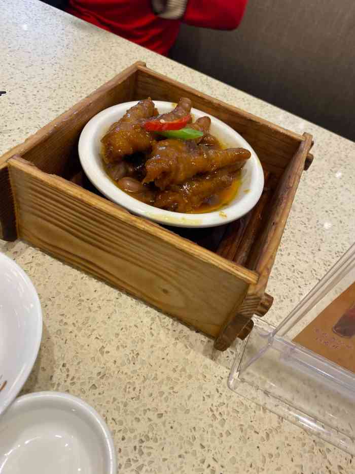 正哥点心专家(吾悦广场店)-"[薄荷]环境: 吾悦店这里停车方便,只是.