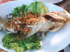 黑胡椒烤鱼-自然餐厅(Phuket)
