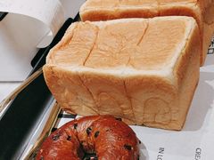 -HOT CRUSH趁热集合·现烤面包(环球港店)