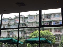 -星巴克(上海汇锦里店)