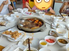 -美渝石锅鱼(礼嘉直营店)