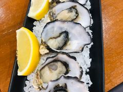 -12 Rocks Beach Bar Cafe