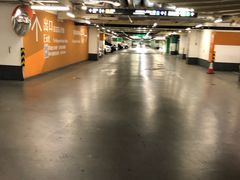 -国金中心-停车场