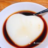 红糖凉糕也非常得好吃，红糖很正宗。值得推荐