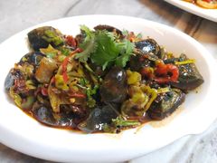 烧椒拌灰蛋-蔼若春.传承三十年云南菜(金碧公园店)