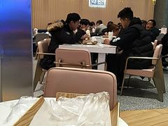 大堂-奈雪的茶(青岛卓悦里INTOWN店)