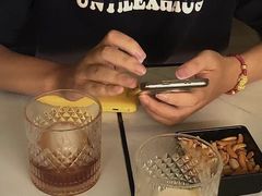 -Mx.cocktail bar