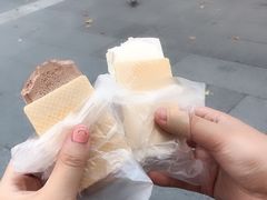 -詹爷爷乌节路街头冰淇淋