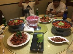 -鲁小三·大骨自助(金山总店)