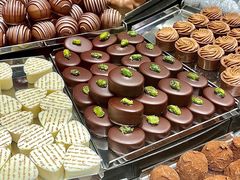 -Laderach 莱德拉(上海环贸iapm店)