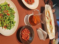 -荷栖小院·品质江西菜(红谷滩店)