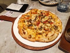 新奥尔良风情烤肉比萨-必胜客(世欧广场店)