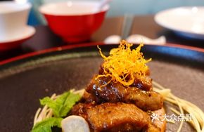 Slow-Cooked Crispy Wagyu Beef