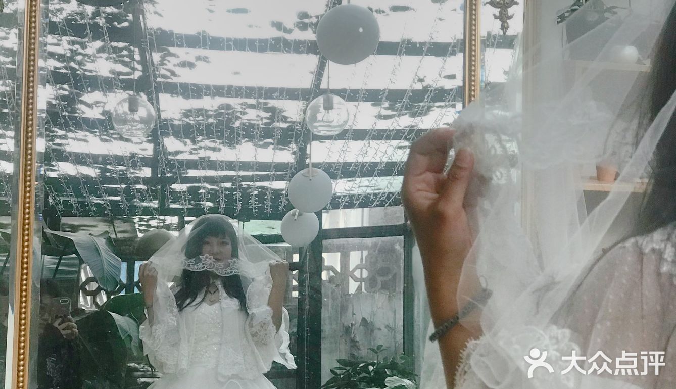 这家奶茶店，满足你拍婚纱的心愿