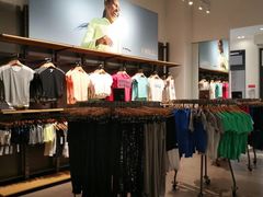 -UNDER ARMOUR(新燕莎奥莱店)