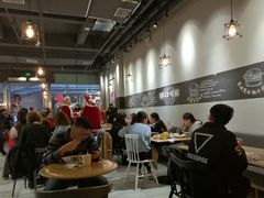 大堂-HELLO 27 意面·沙拉·帕尼尼