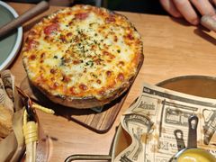 -Dragon Pizza•圆脸龙披萨·牛排餐厅