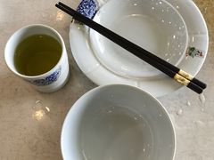 餐具摆设-杨林闻老三酸菜鱼(总店)