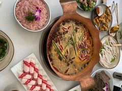 -墨居上隐·院子里火锅(峨眉店)