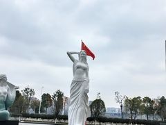 -李自健美术馆