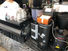 -UNI UNI(环亚凯瑟琳店)