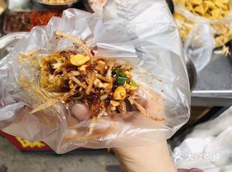 回仁寿想吃的东西TOP1【脆豆腐干】      