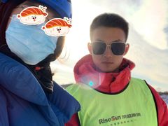 -荣盛康旅野三坡滑雪场