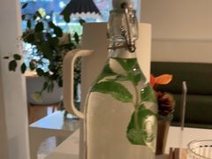 -春树下·树屋花房西餐厅(罍街AS1980店)