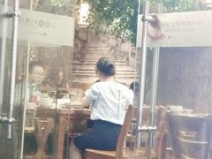 -小天鹅火锅·一线江景洪鼎旗舰店(洪崖洞店)